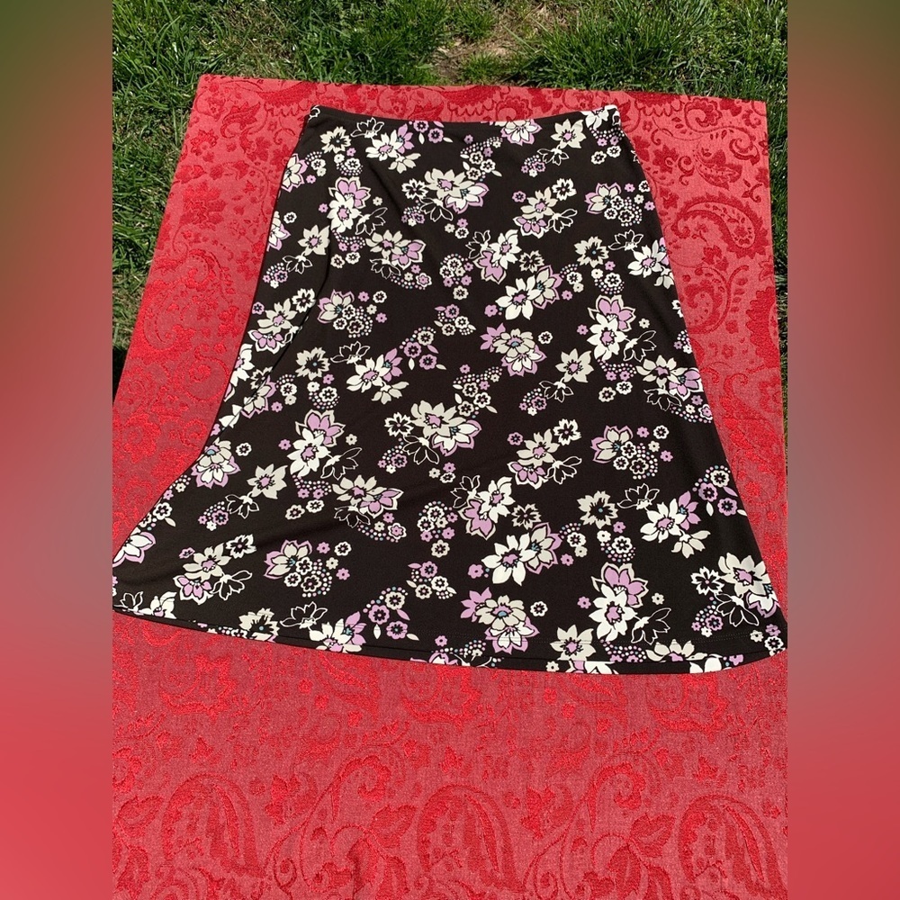 New York & Co. ladies brown & white floral‎ skirt size medium cottagecore spring